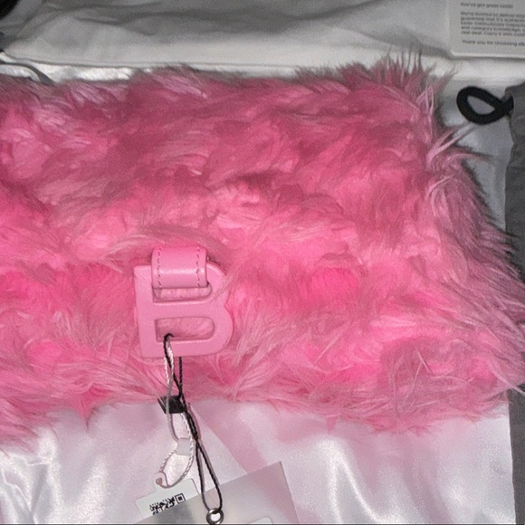 Balenciaga Pink Faux Fur Belt Bag - Picture 3 of 6